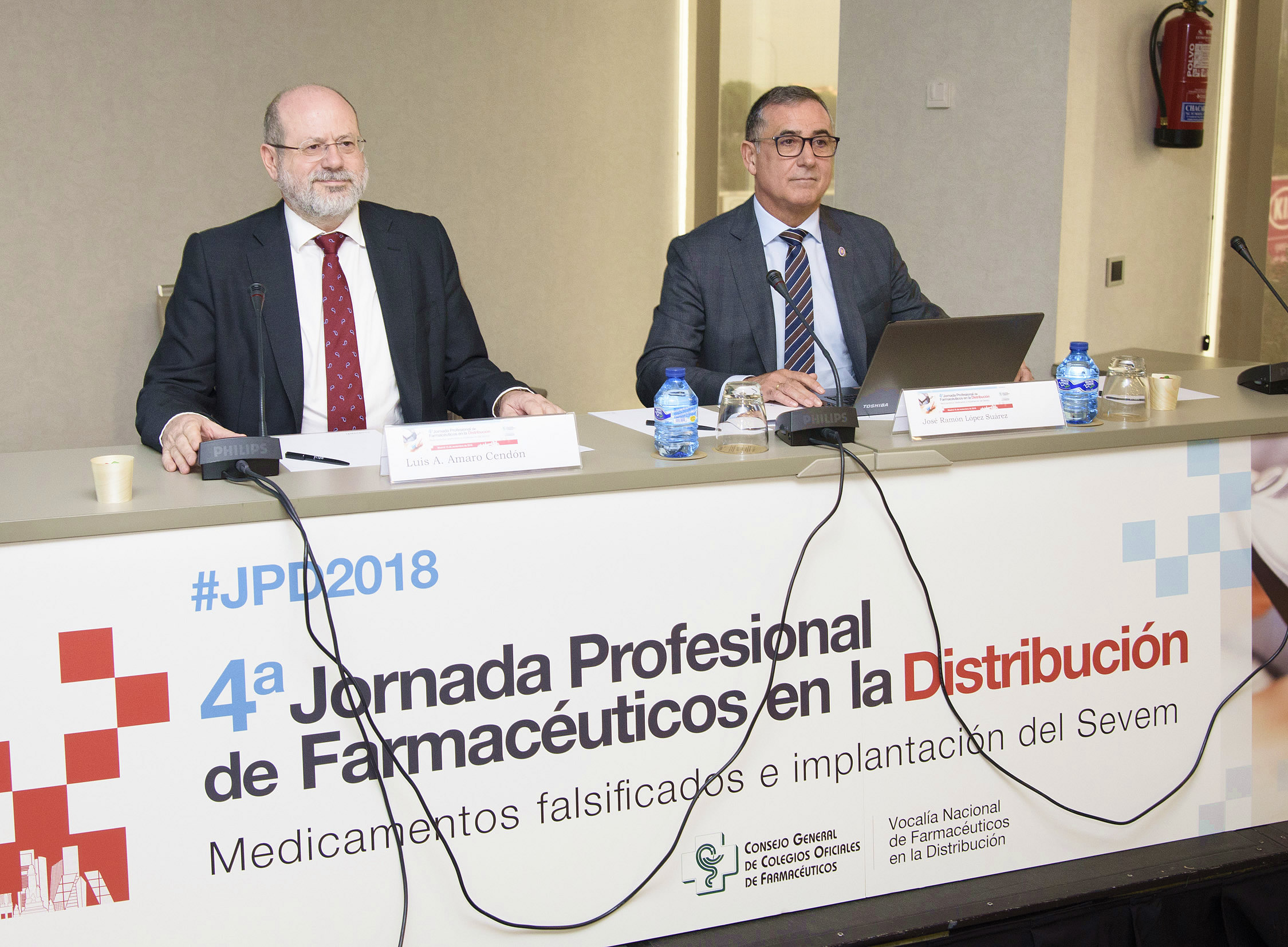 Luis Alberto Amaro, vicepresidente, y José Ramón López, vocal nacional de Distribución del CGCOF