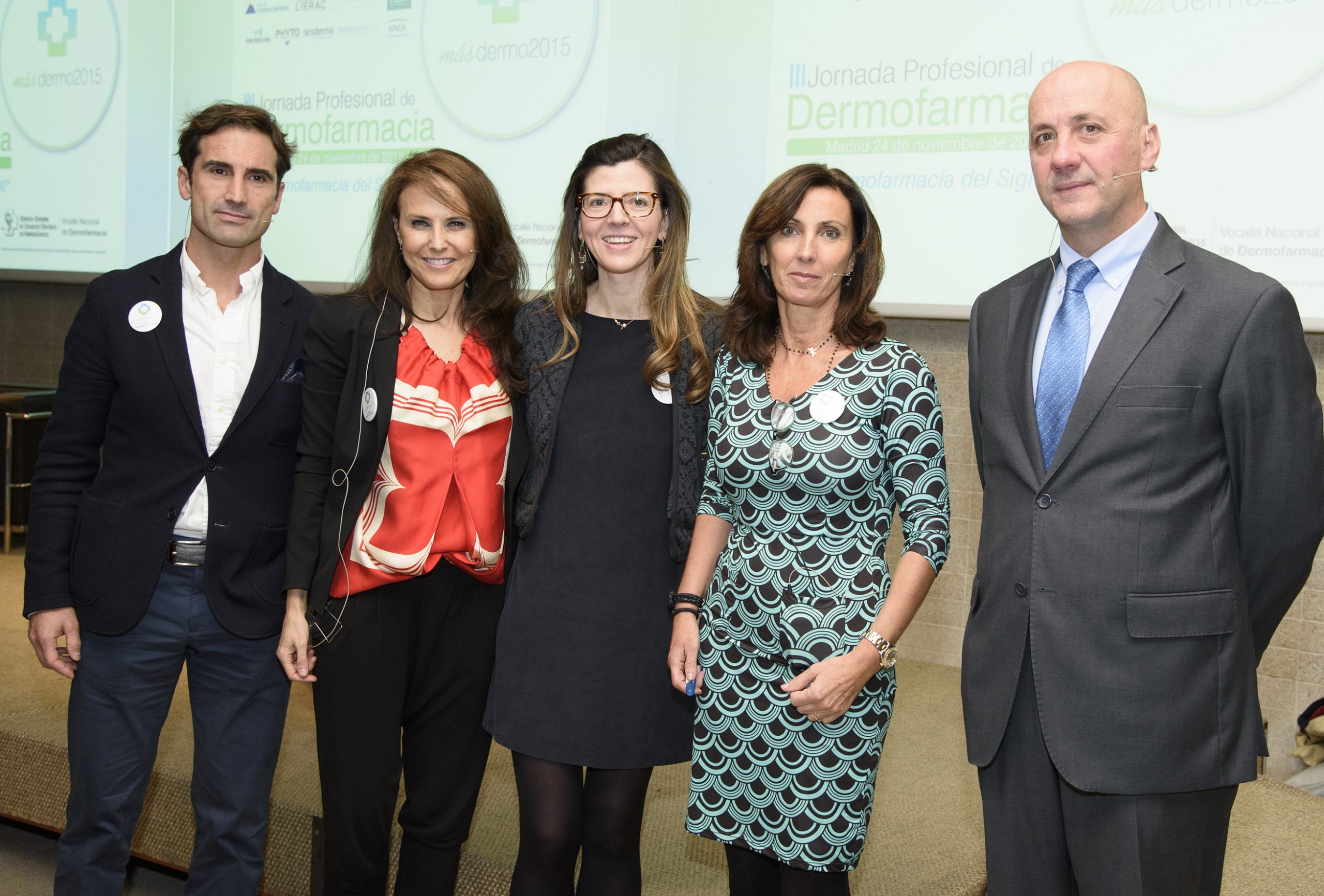 Mesa 5: “Sofa talk: 4 claves en la gestión de la Dermofarmacia”