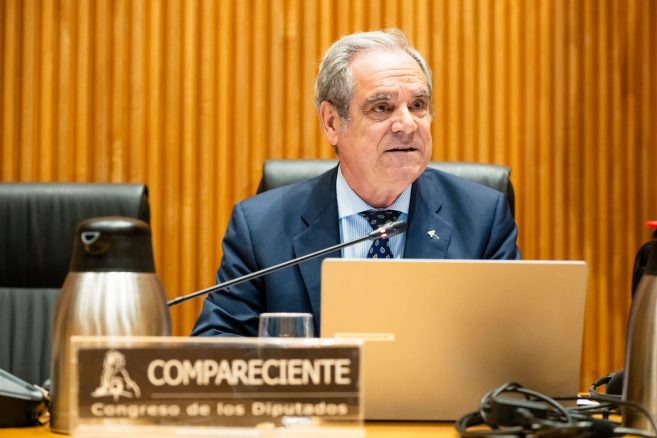 Aguilar insta a proteger la salud pública garantizando la actual separación entre prescripción y dispensación de medicamentos veterinarios