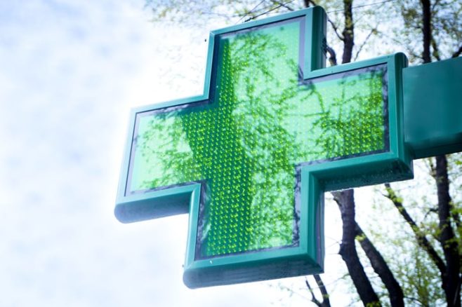 El Consejo General de Farmacéuticos alerta de que la CNMC vuelve a insistir en una liberalización que pone en riesgo la equidad y el acceso a los medicamentos y que no cuenta con apoyo social ni político