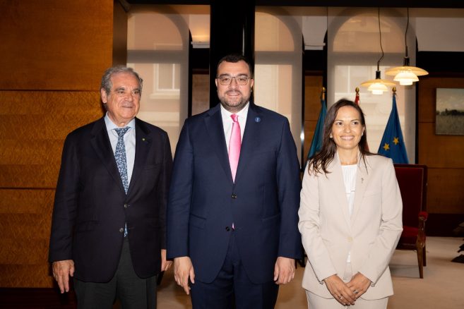 El presidente del Principado se reúne con el Consejo General y el COF de Asturias para conocer todos los detalles del 24 Congreso Nacional Farmacéutico que reunirá en Oviedo a 2.000 farmacéuticos
